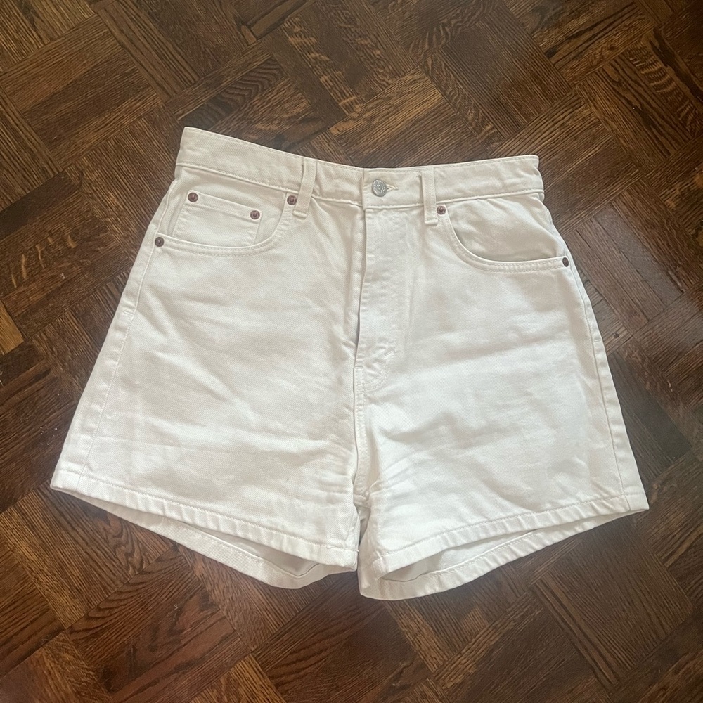 Zara Classic Cream High Waisted Shorts - Size 8